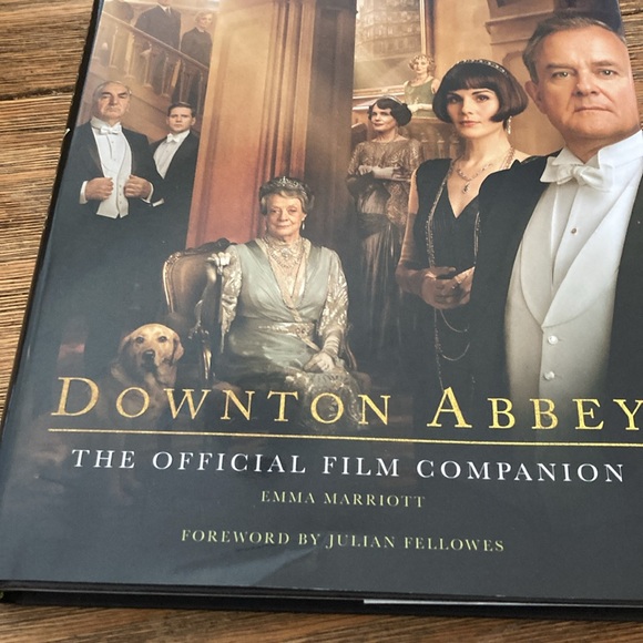 Downton Abbey Film Companion Book - Picture 3 of 16